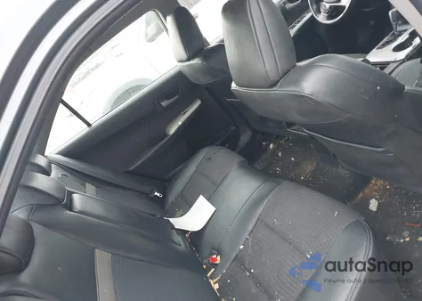 2012 Toyota Camry Se z USA, uszkodzony, nr VIN 4T1BF1FKXCU065727